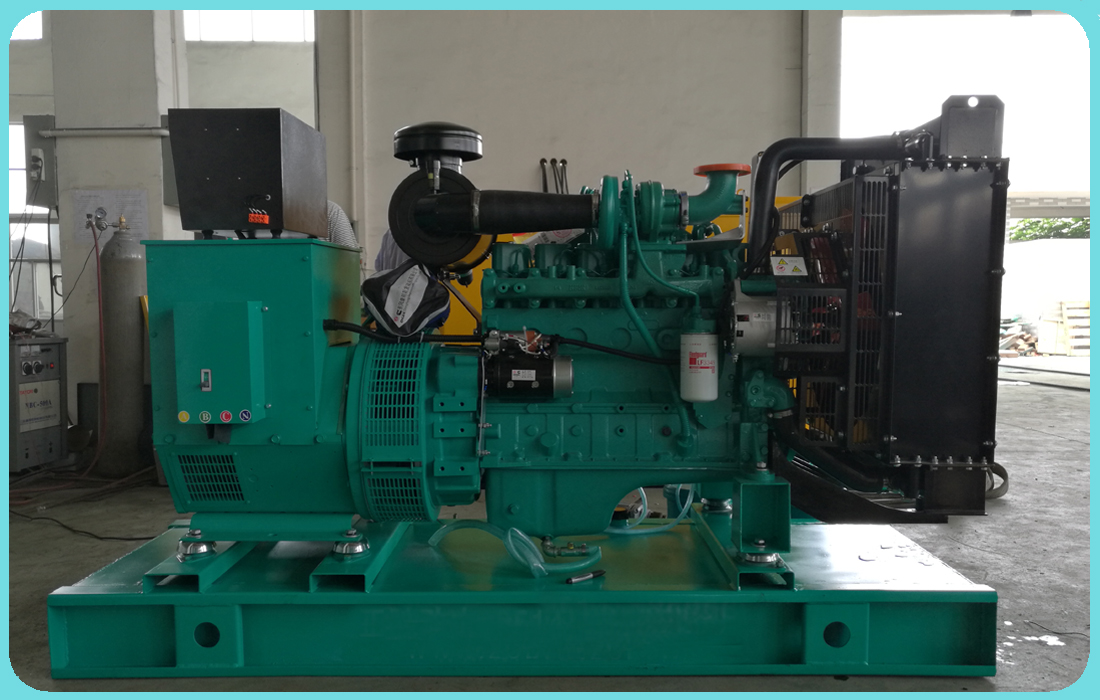 鎮(zhèn)江客戶在珀金斯動力采購的東風(fēng)康明斯90kw柴油發(fā)電機組出貨現(xiàn)場