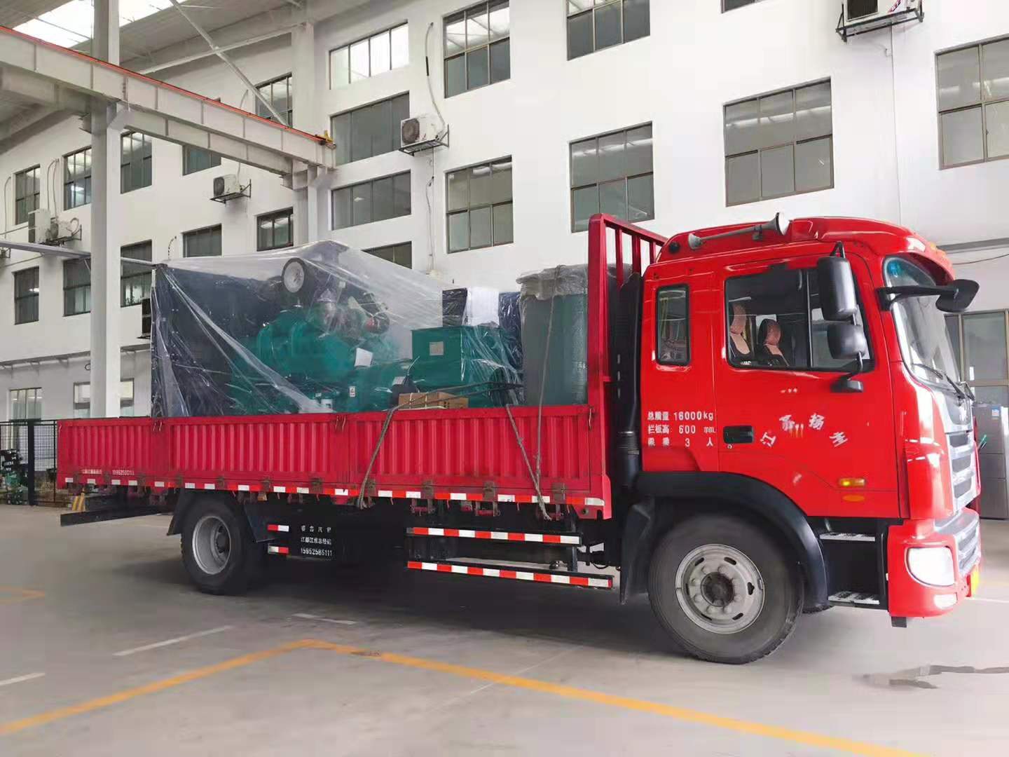出發(fā)！康明斯640千瓦按時交貨至客戶指定地點